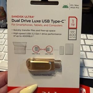 SanDisk 1TB Ultra Dual Drive Luxe USB 3.2 Gen 1 Flash Drive (USB-C / USB-A)